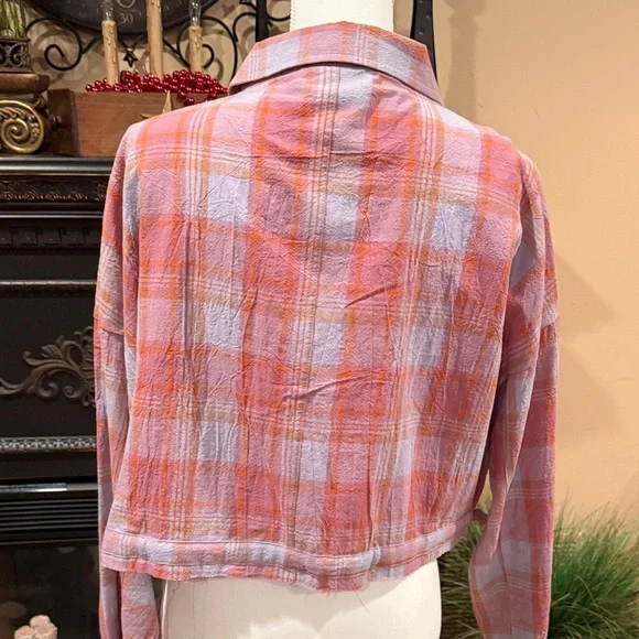 Gilded Intent Pink and Orange Plaid Crop Top - Picture 3 of 6